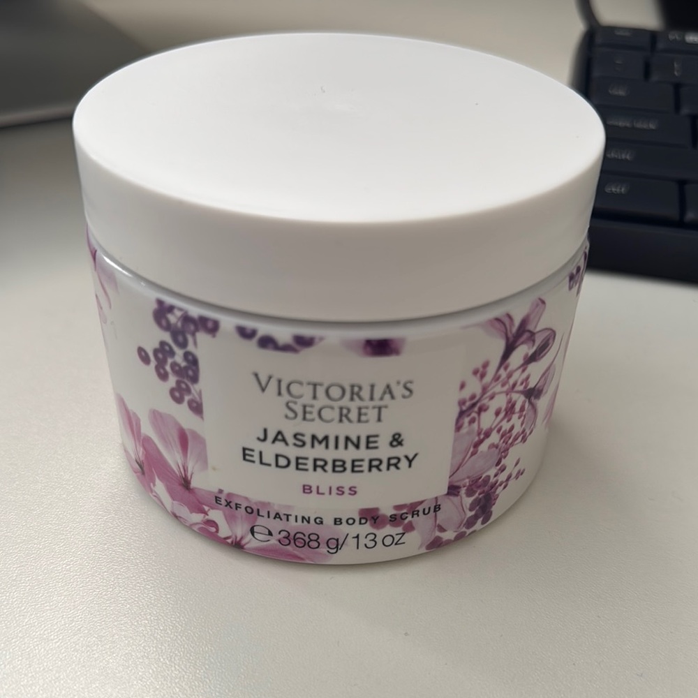 Victoria's Secret Jasmine & Elderberry Exfoliating Body Scrub